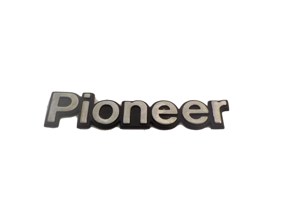 84-01 Cherokee XJ Pioneer Jeep Chrome Emblem Logo Plate