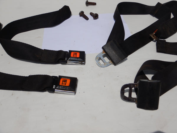 76-91 Wrangler YJ CJ Complete Rear Seat Lap Belt Seatbelts Set Bolts