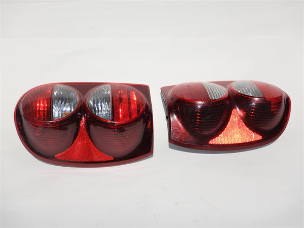 05-07 Liberty KJ Tail Light Taillight Lamp Pair Set Driver Passenger 55157060 55157061