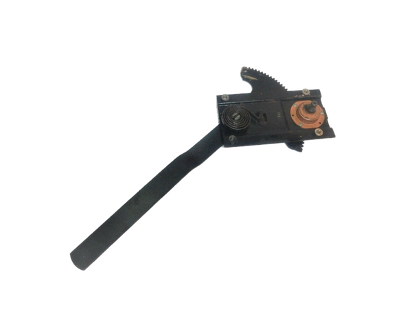 Genuine Jeep Wrangler YJ Driver Side Left Front Door Window Regulator (91-95) – Manual Crank – Used