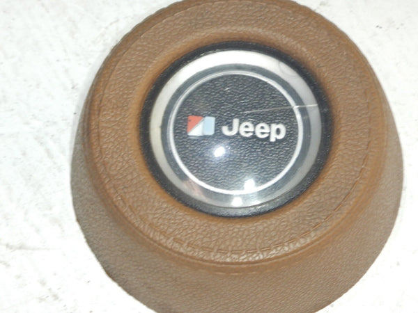 74-79 Jeep CJ Wagoneer SJ J10 Cherokee XJ FSJ AMC Tan Wheel Horn Button Cap