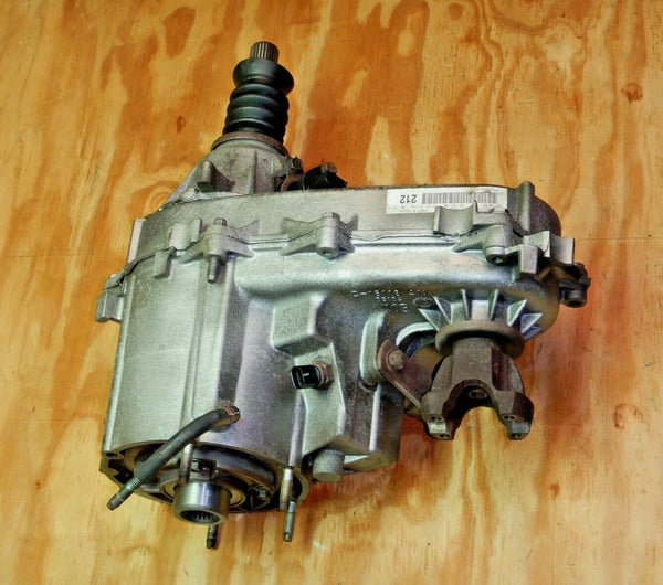 96-01 Cherokee XJ OEM 231 Transfer Case 23 Spline Short 4.0 NV231 231J