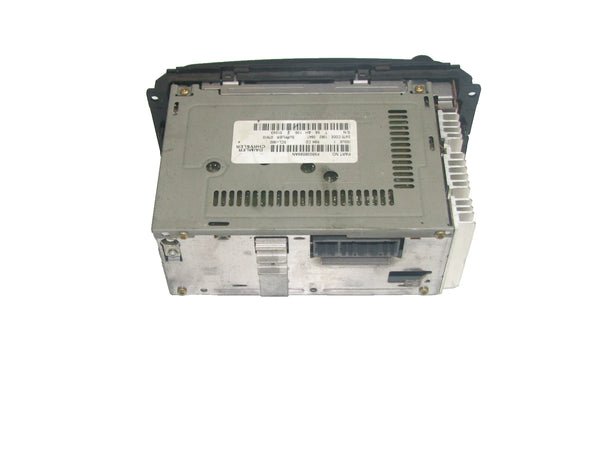 2002 Grand Cherokee WJ OEM AM FM Radio CD Player 56038589