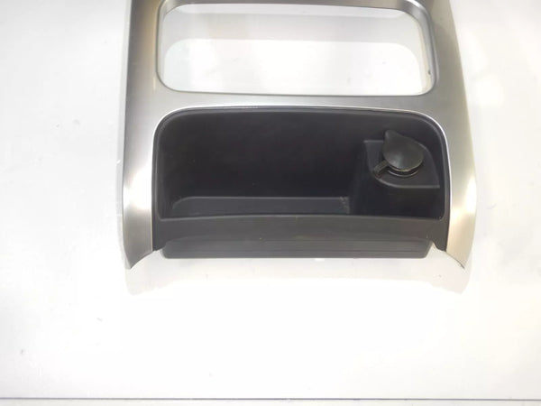 02-07 Jeep Liberty KJ Silver Dash Radio Heater Bezel No Ashtray 5KC22TRMAA