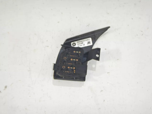 03-06 Jeep Wrangler TJ Steering Wheel Passenger Cruise Control Button