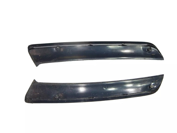 99-04 Jeep Grand Cherokee WJ Driver Passenger Rear Quarter Window Vent Trim Set