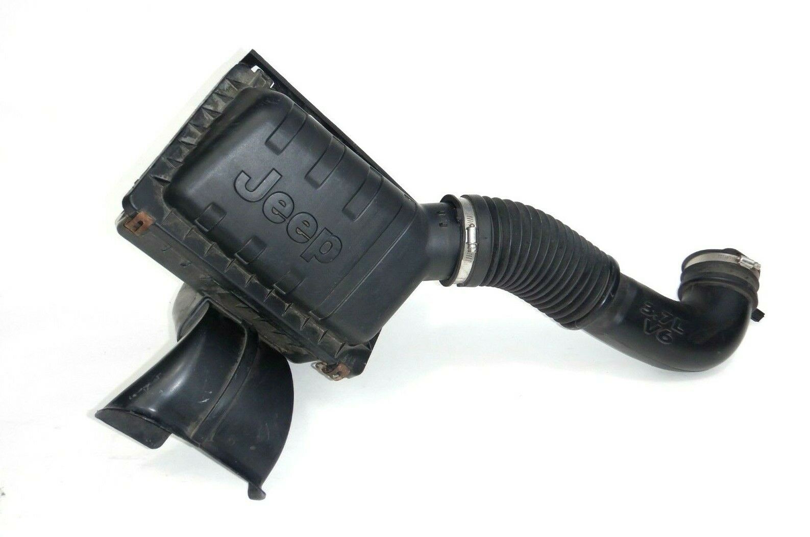 04-07 Liberty KJ 3.7 V6 Air Cleaner Filter Box Lid Hose Tube