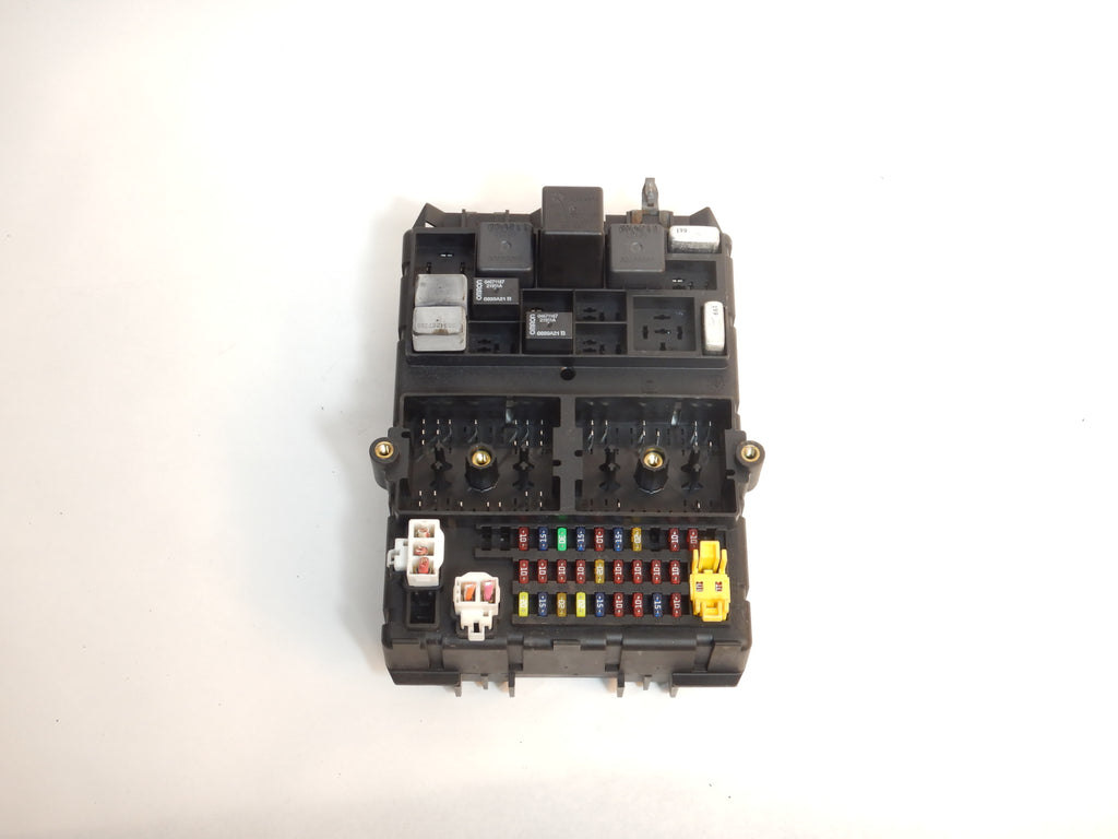 99 Grand Cherokee WJ 4.0 Fuse Junction Relay Box Body Control Module B ...