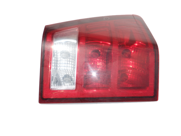 05-06 Grand Cherokee WK Jeep Driver Rear Tail Light Taillight Lamp
