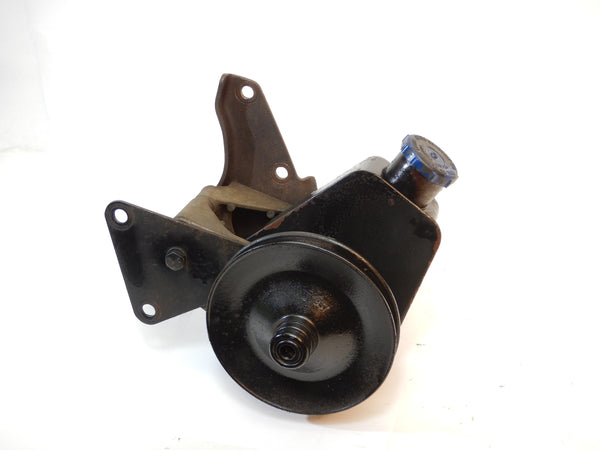 81-86 CJ Power Steering Pump + Engine Bracket V Belt