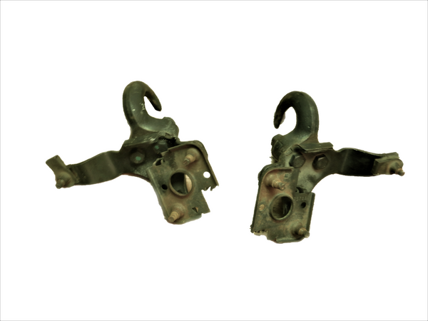 99-04 Grand Cherokee WJ Factory Front Tow Hooks