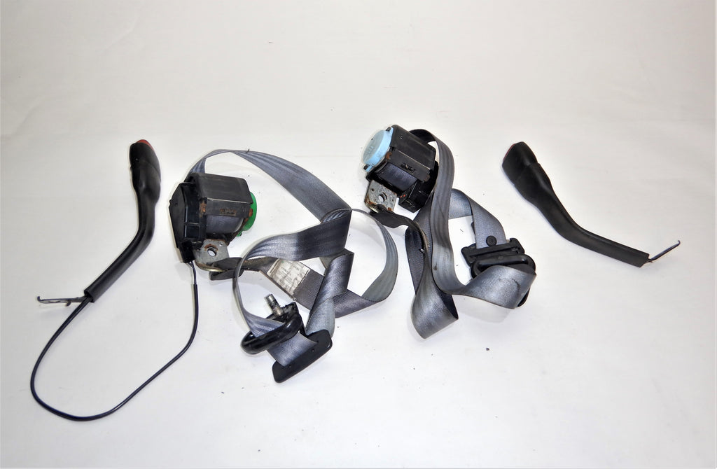 97-02 Wrangler TJ Complete Front Seat Belt Set Female End Male Shoulder Harness Retractor 5EV70TAZ 5FU06LAZ