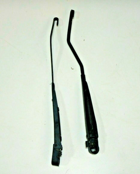 97-01 Cherokee XJ Wiper Arms Pair